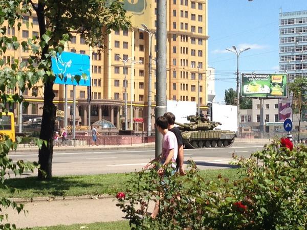 Giao tranh dữ dội ở nhà ga xe lửa Đông Ukraine