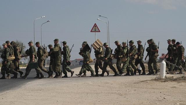 Nga triển khai 4.000 lính gần biên giới Ukraine