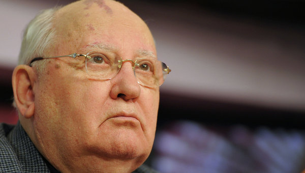 Ông Gorbachev nhập viện