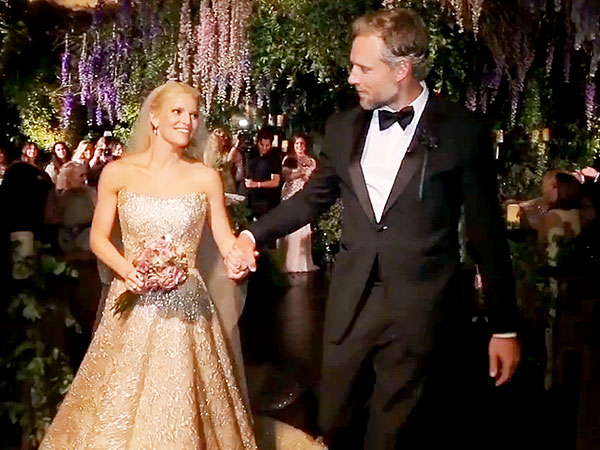 Đ&aacute;m cưới ho&agrave;nh tr&aacute;ng của Jessica Simpson v&agrave; Eric Johnson. Ảnh: US Magazine