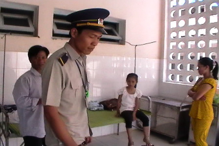Bệnh nhi chết đột ngột, phóng viên bị cản trở tác nghiệp