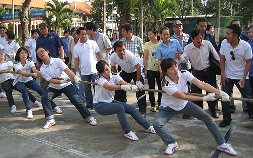 Chăm lo đời sống công nhân