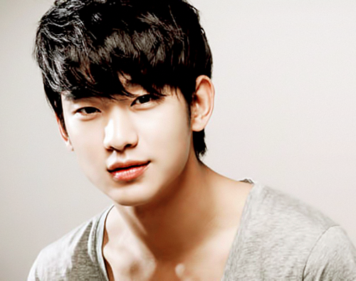 "Tỏ tình” với nhân vật trong phim Hàn trước khi nhảy lầu