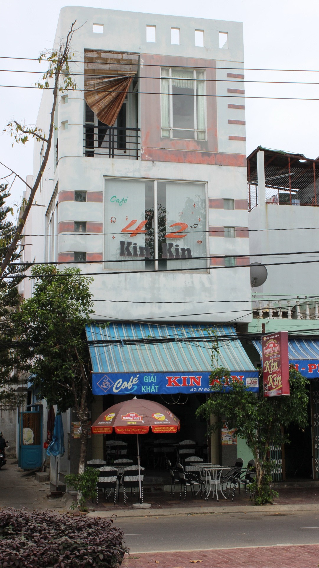 Bắt quả tang ổ cá độ bóng đá trong quán cà phê