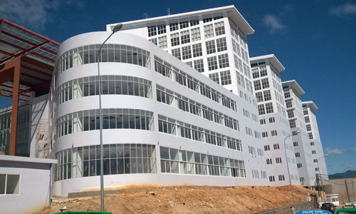 Trung tâm hành chính tỉnh Lâm Đồng nhìn từ đường Trần Phú
