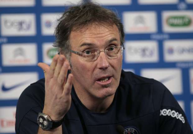 HLV PSG cảnh giác đòn “tâm lý chiến” của ông Mourinho