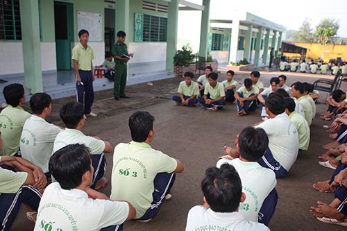 Một ngày trong trường cai nghiện