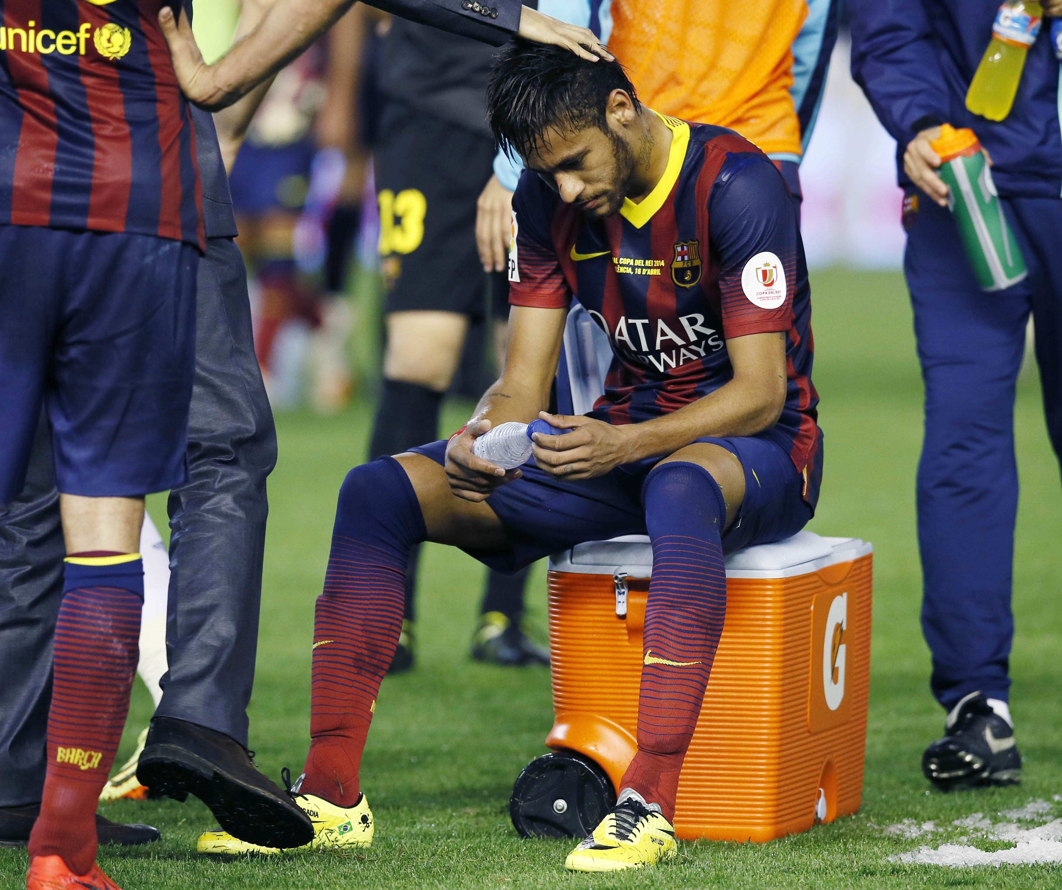 Barcelona tiếp tục gặp “hạn”: Neymar và Alba nghỉ 1 tháng