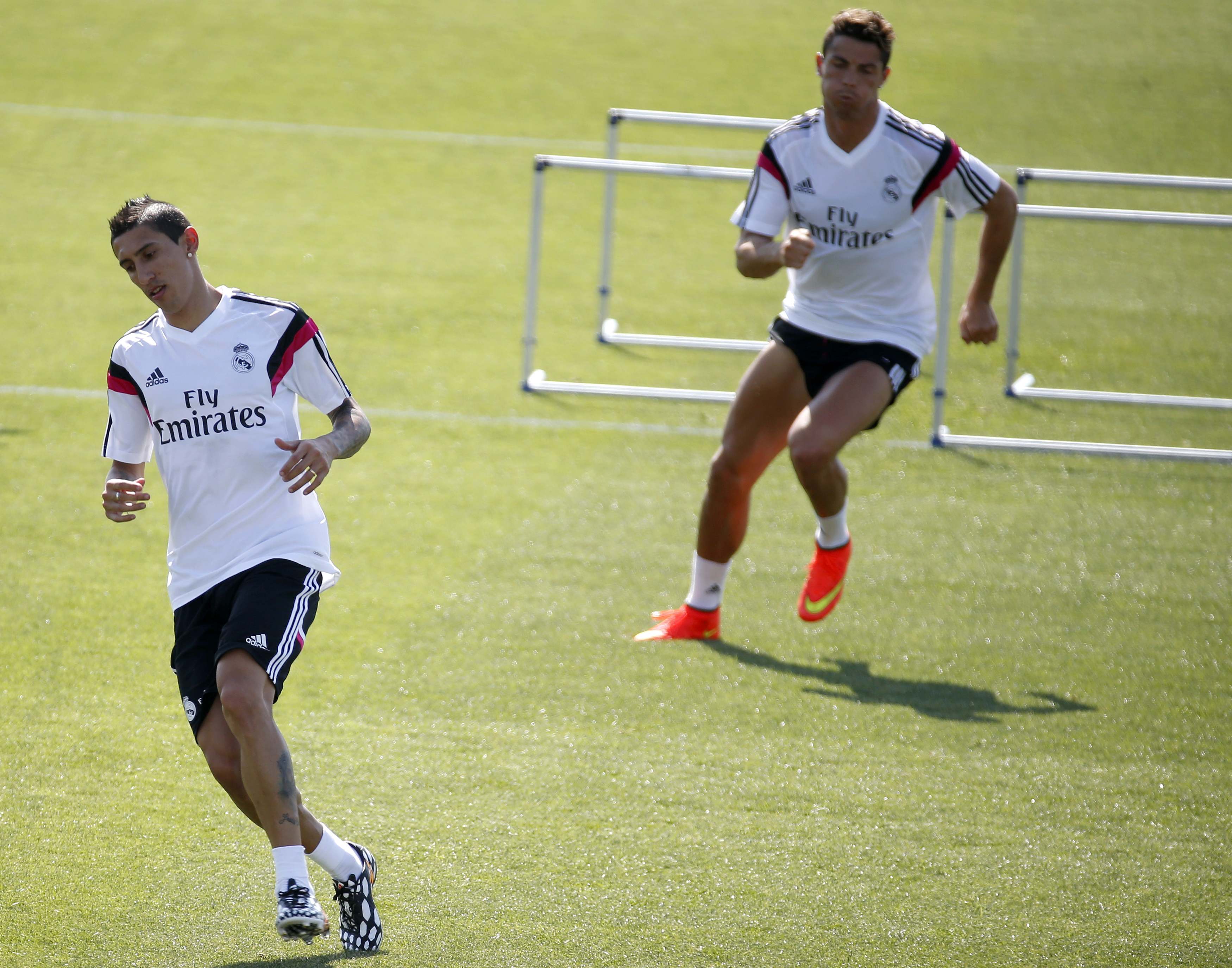 Di Maria đến M.U, Torres chuẩn bị rời Chelsea