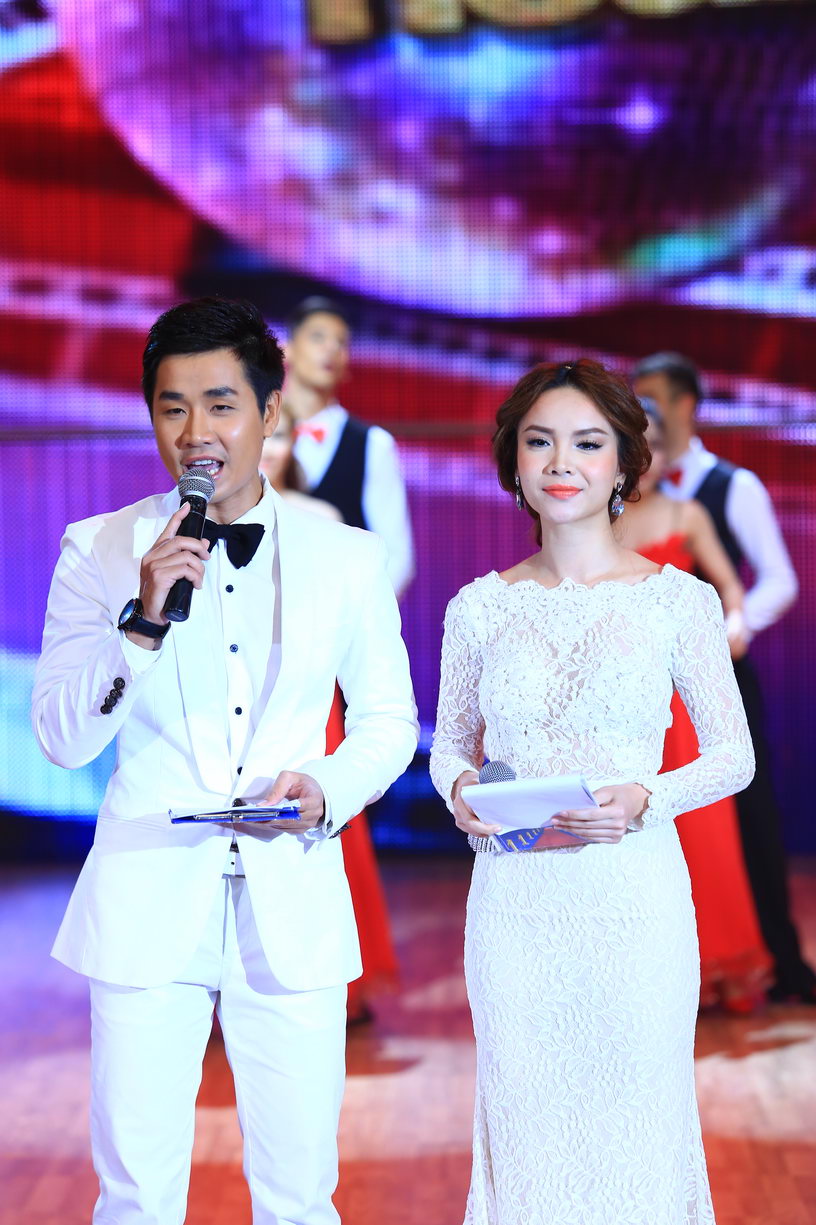 2 MC Nguy&ecirc;n Khanh v&agrave; Yến Trang