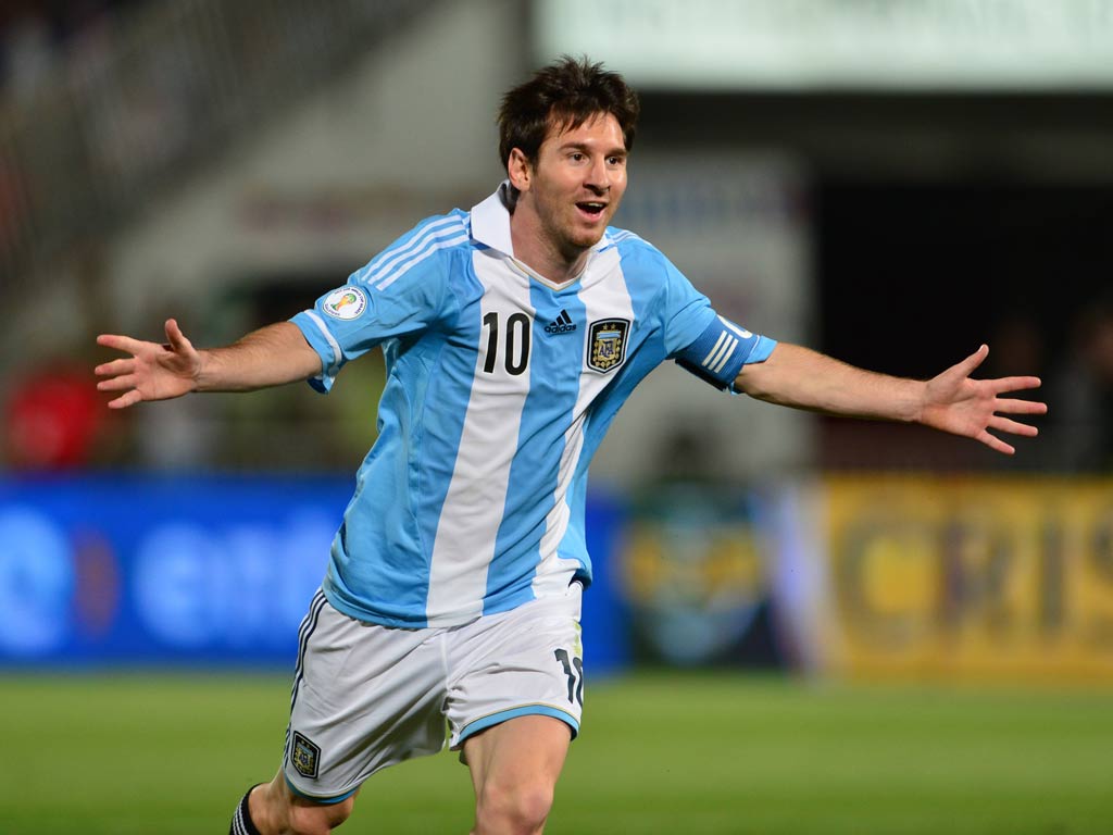 Tỏa s&aacute;ng trong m&agrave;u &aacute;o Barca nhưng chưa gi&agrave;nh một danh hiệu n&agrave;o đ&aacute;ng kể trognm&agrave;u &aacute;o Argentina