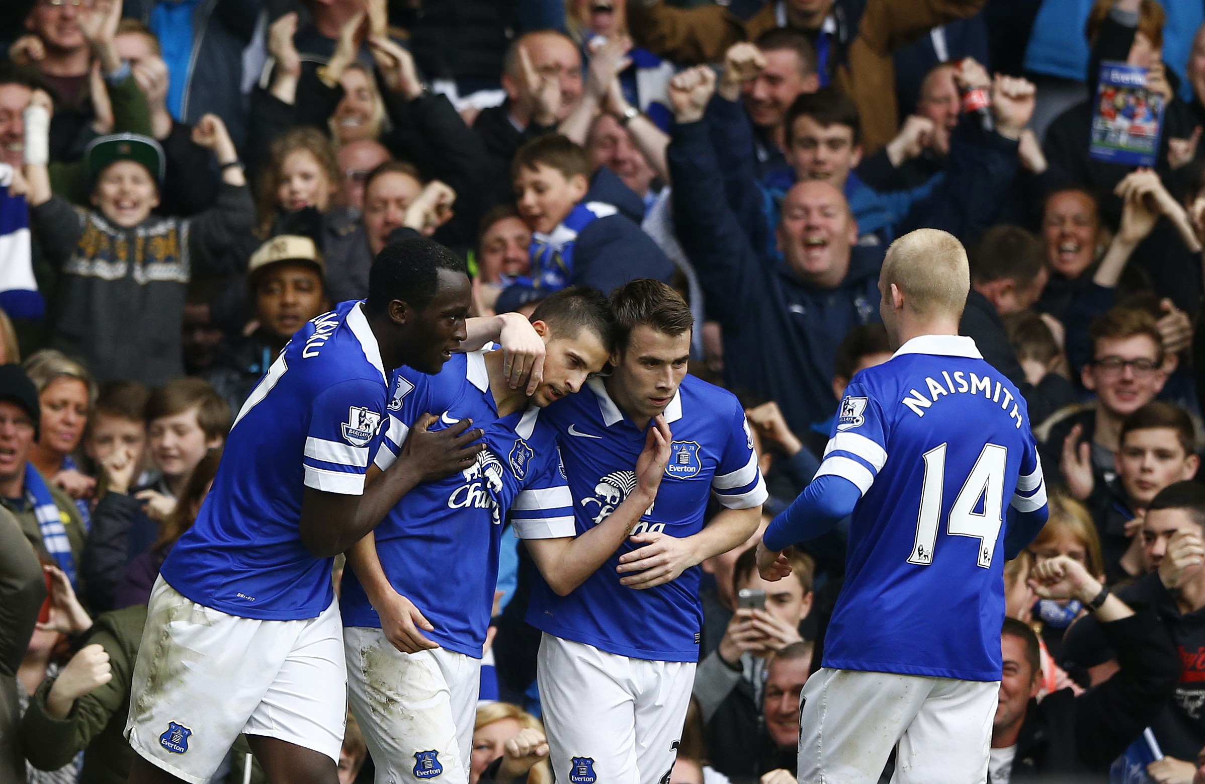 Mirallas ấn định chiến thắng cho Everton ngay trong hiệp 1