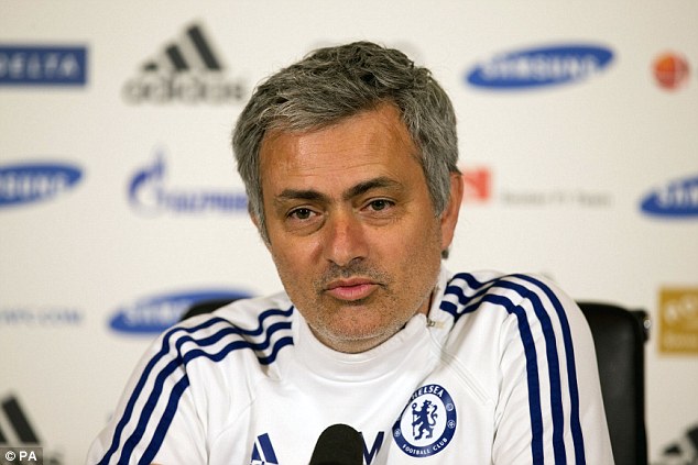 &Ocirc;ng Mourinho vẫn giữ giọng điệu mỉa mai như ng&agrave;y n&agrave;o