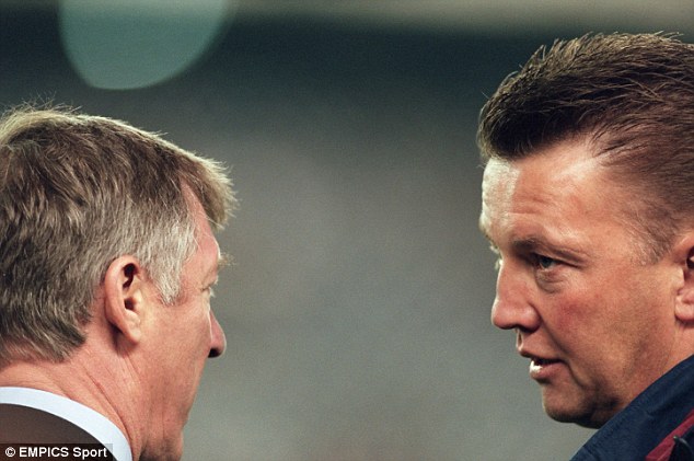 &Ocirc;ng Van Gaal liệu c&oacute; viết tiếp trang sử h&agrave;o h&ugrave;ng cho M.U như nng&agrave;i Ferguson đ&atilde; từng l&agrave;m?