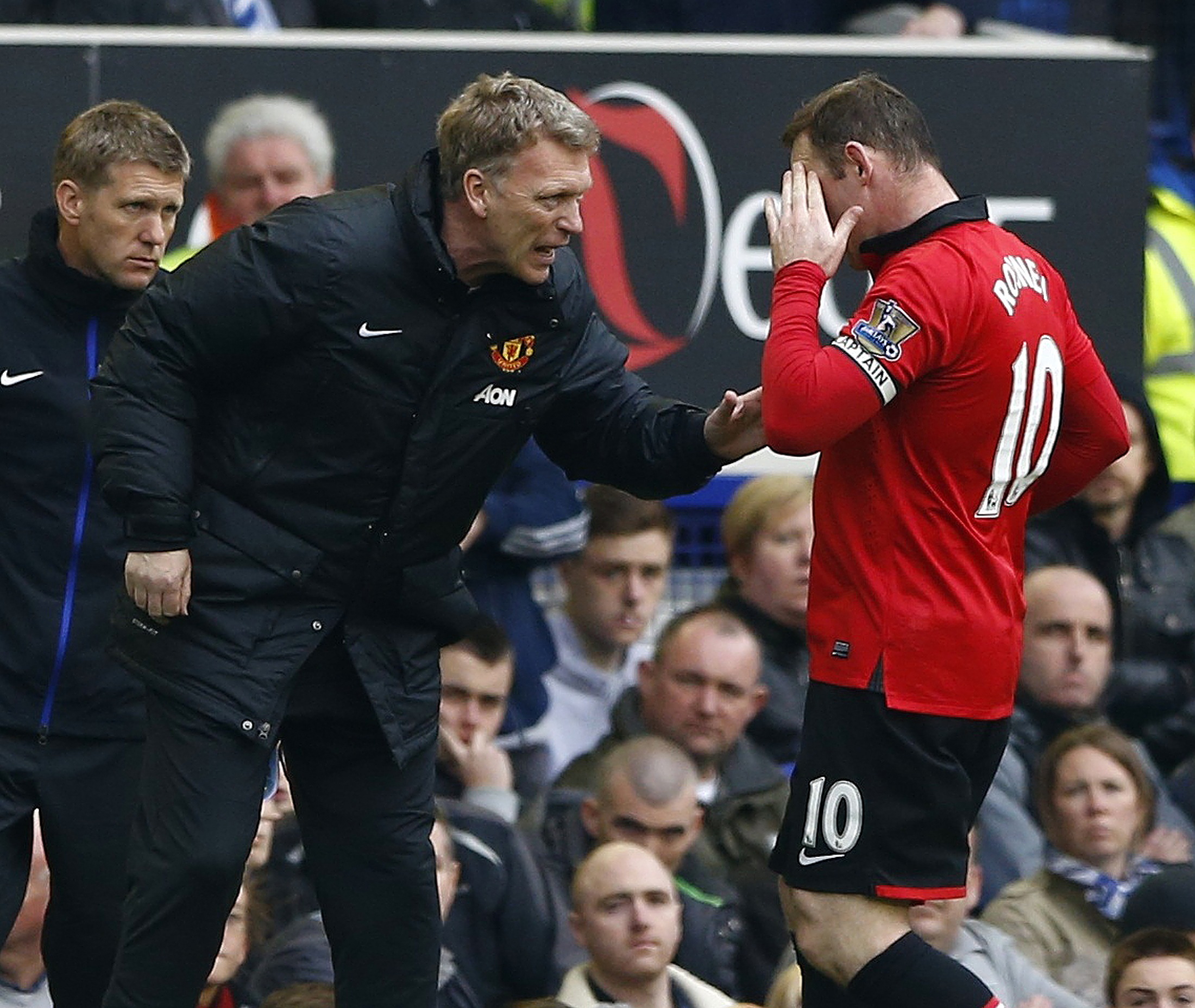 Everton – M.U 2-0: Ngày về ác mộng của David Moyes