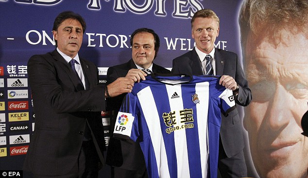 HLV Moyes trong buổi ra mắt Sociedad