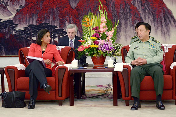Mỹ hối thúc Trung Quốc tham gia chống IS