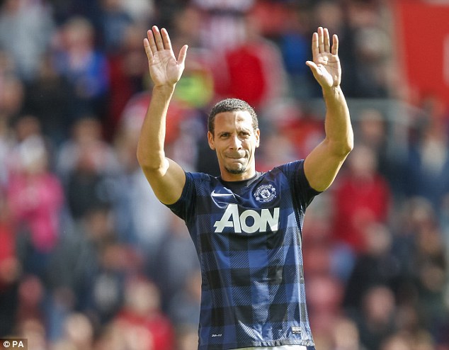 M.U chia tay Ferdinand, chào đón Luke Shaw