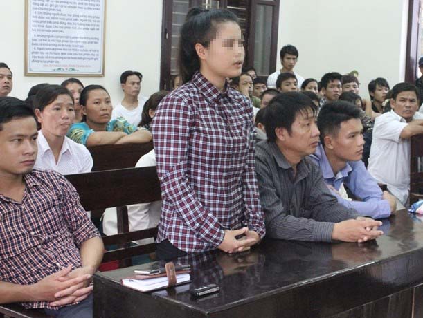 Nạn nhân H. tại toà án