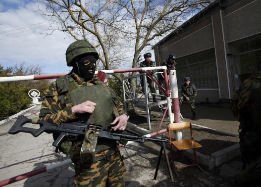 Nga tuyên bố không rút quân khỏi Crimea