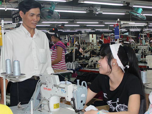 Đối thoại định kỳ sẽ gi&uacute;p doanh nghiệp v&agrave; người lao động hiểu nhau hơn