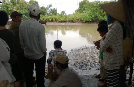 “Xin bắt đầu từ cơm no áo ấm”