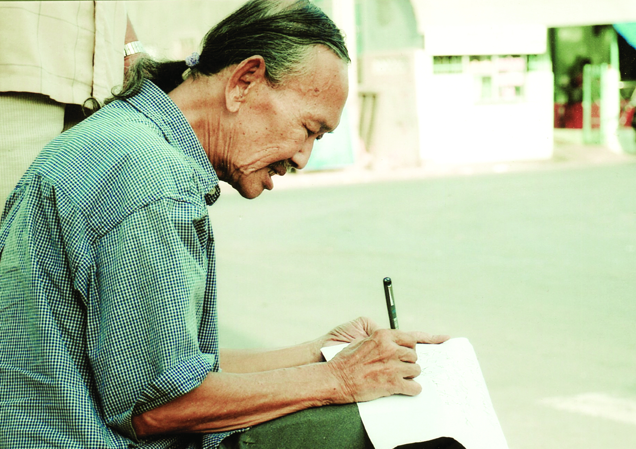Chỉ biết cho đi