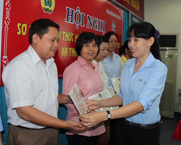 Tuyên dương 49 điển hình học tập Bác Hồ