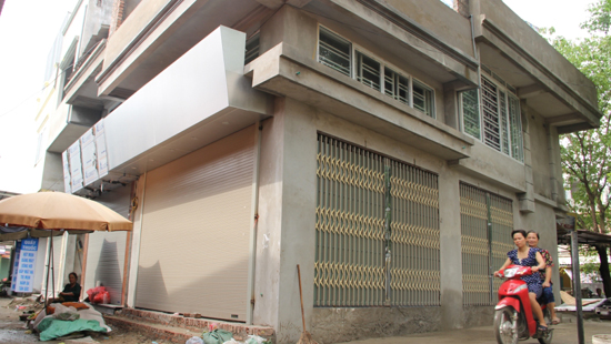 Xây nhà trái phép, bị rớt chức vẫn không chừa!