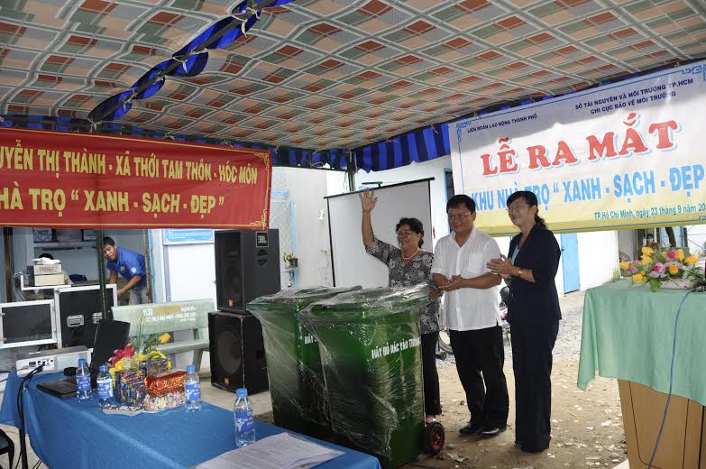 Lễ ra mắt một khu nh&agrave; trọ tự quản tại huyện H&oacute;c M&ocirc;n, TP HCM    ẢNH: VĨNH T&Ugrave;NG