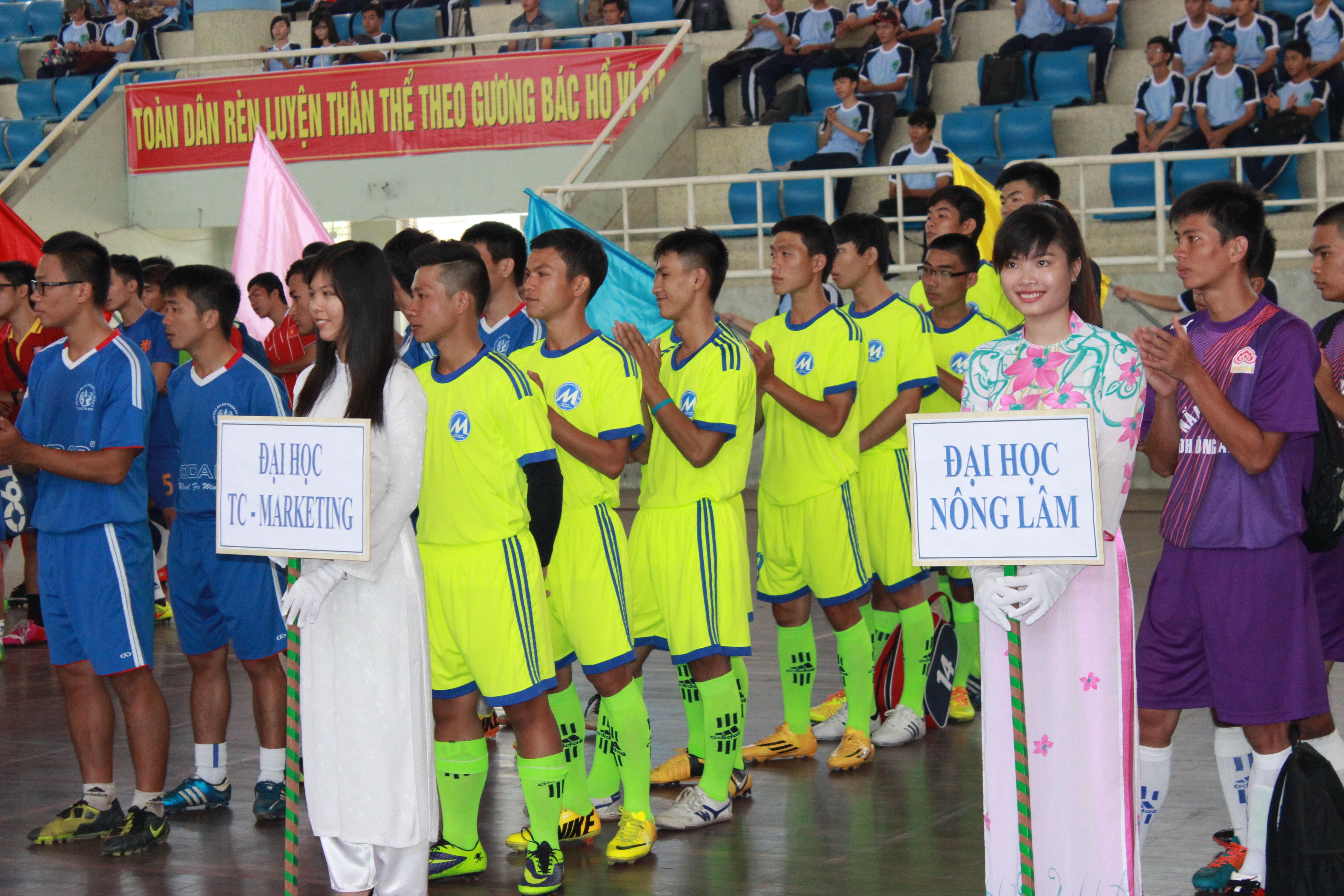 khai mạc giải bóng đá sinh viên toàn quốc năm 2014, khu vực 8
