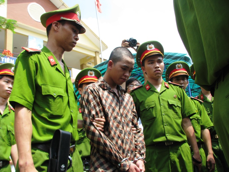 Tuyên hai án đầu tiên trong vụ gây rối ở Bình Dương