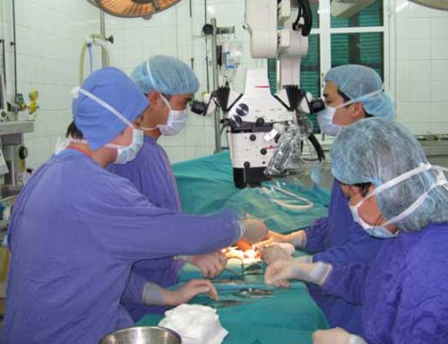 Với kỹ thuật hiện đại các bác sĩ có thể nối thành công nhiều bộ phận đứt rời