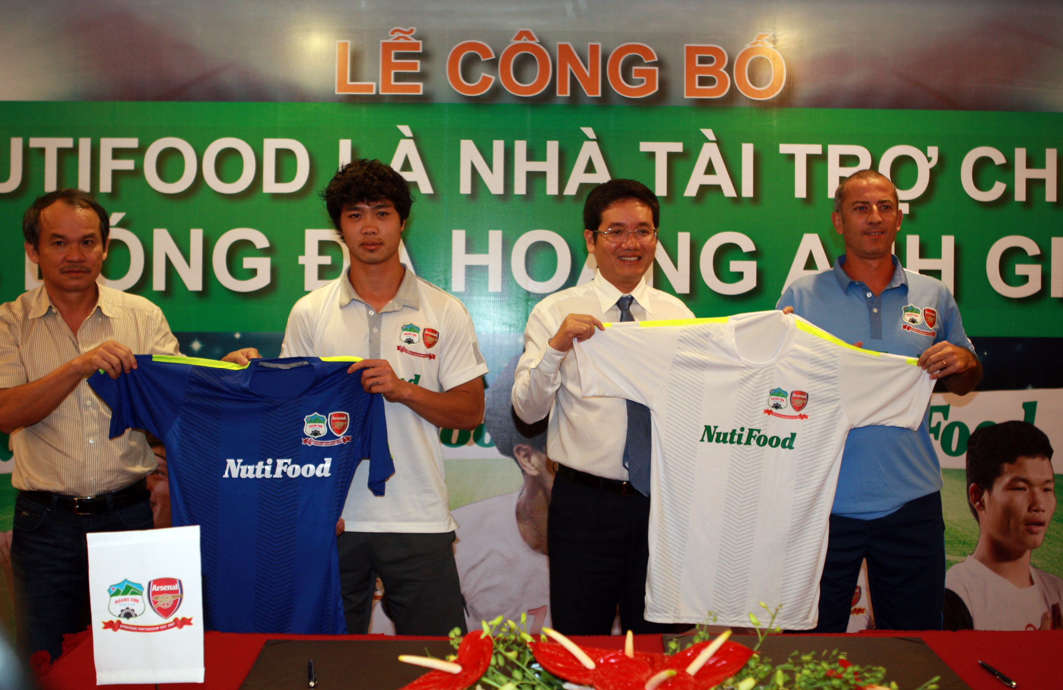 Áo thi đấu của HAGL mùa 2015