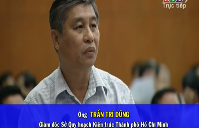 &Ocirc;ng Trần Tr&iacute; Dũng, Gi&aacute;m đốc Sở Quy hoạch kiến tr&uacute;c cũng tham gia trả lời chất vấn của c&aacute;c đại biểu