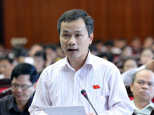 Đại Biểu Phạm Tất Long: