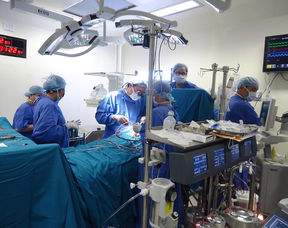 Phẫu thuật khẩn cấp bé 3 tháng tuổi bị bệnh tim