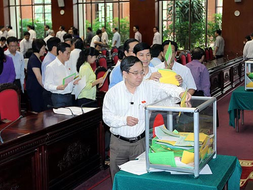 Cấm lạm dụng phương tiện truyền thông để vận động bầu cử