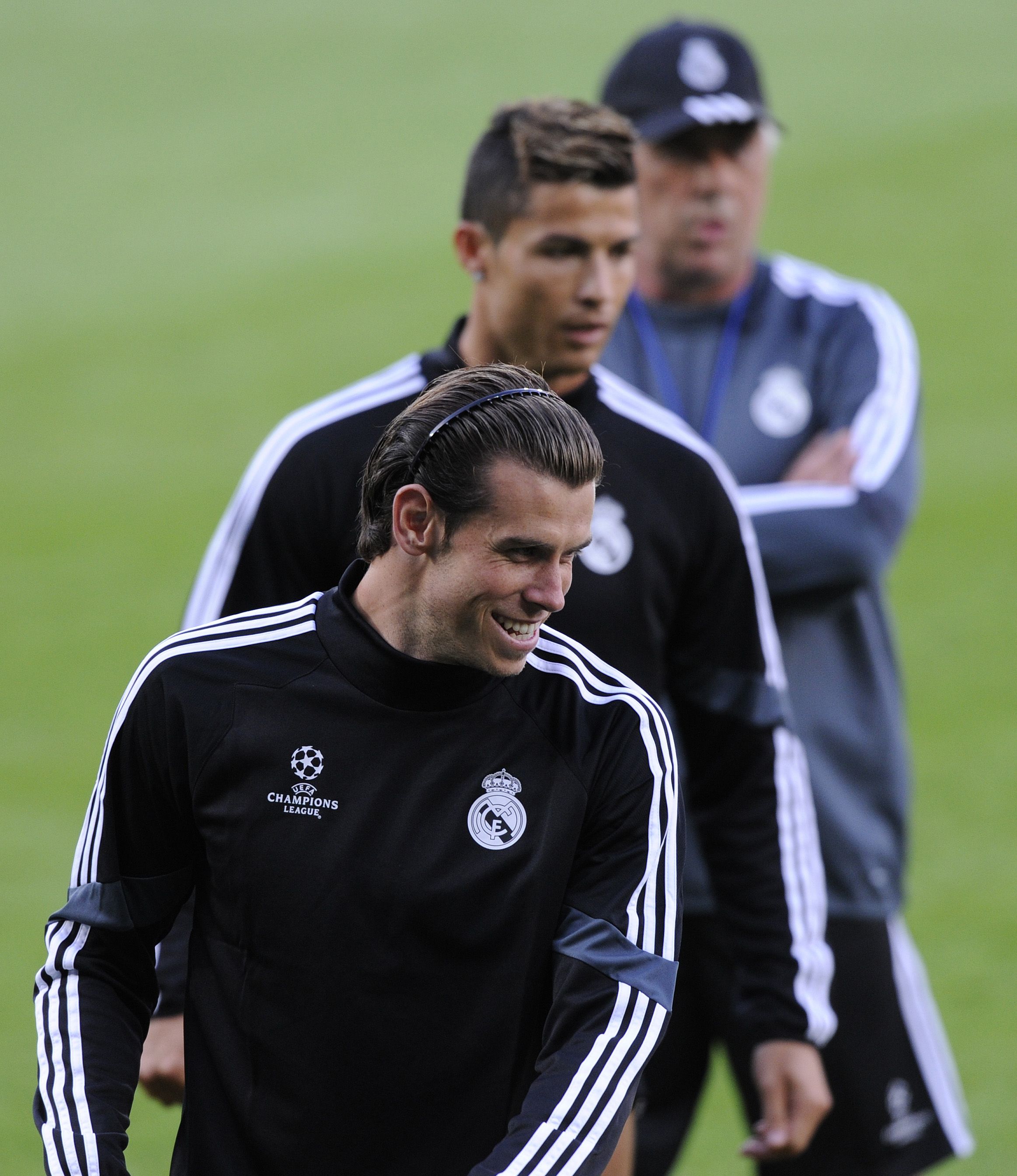 Bale v&agrave; Ronaldo