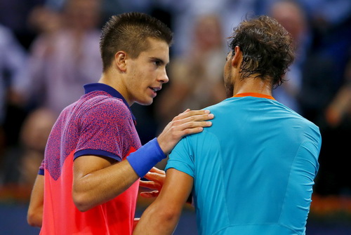 Nadal thua sốc tay vợt 17 tuổi, chia tay mọi giải đấu trong năm