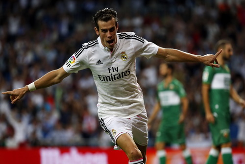 Gareth Bale c&oacute; b&agrave;n thắng từ đường chuyền của James Rodriguez
