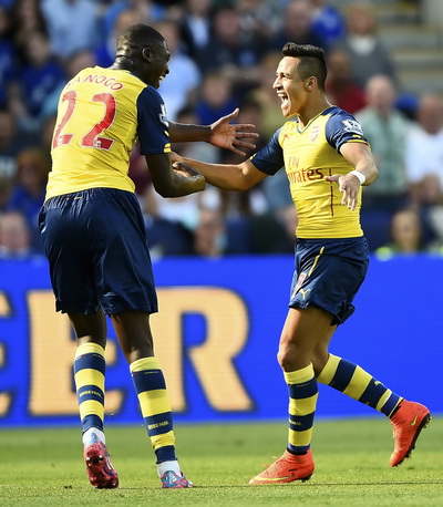 Alexis Sanchez ghi bàn nhưng HLV Wenger vẫn âu lo