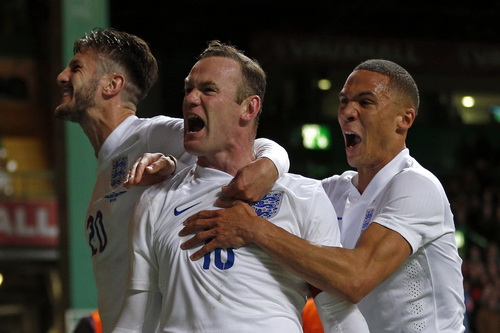 Sốc: Wayne Rooney sắp nhận lại băng thủ quân tuyển Anh