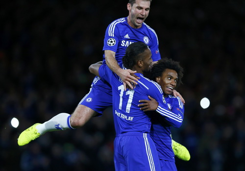 Voi rừng Drogba lại ghi bàn trong màu áo Chelsea