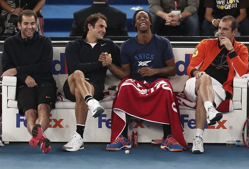 Federer thờ ơ với Giải quần vợt Ngoại hạng quốc tế