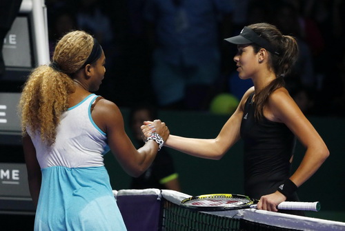 Serena Williams và Halep khởi đầu thuận lợi ở giải cuối mùa WTA
