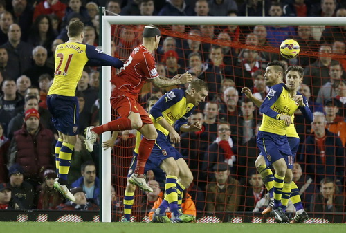 Martin Skrtel lập c&ocirc;ng chuộc lỗi ph&uacute;t 90+7