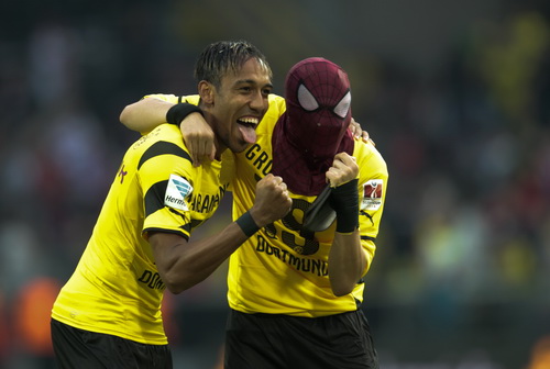 “Thủy triều vàng” cuốn phăng Bayern Munich, Dortmund giành Siêu cúp Đức