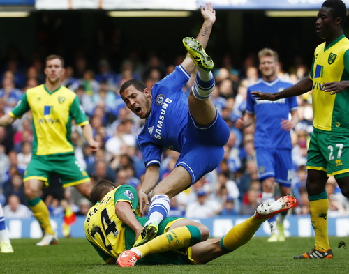 Eden Hazard l&agrave; cầu thủ xuất sắc nhất Chelsea m&ugrave;a b&oacute;ng vừa qua