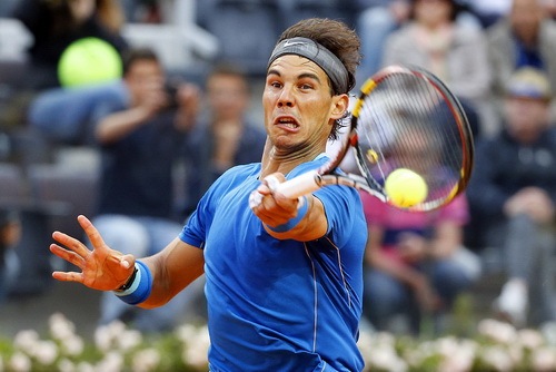 Djokovic gặp Nadal ở chung kết, Serena tranh vô địch với Errani